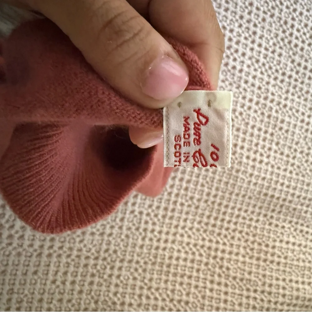 Vintage 100% Cashmere Sweater Vest Rust Red Made in Scotland M - Picture 6 of 12